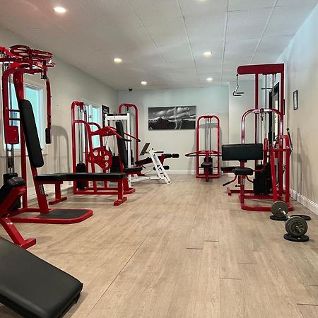 Town & Country Inn & Resort Горем Экстерьер фото