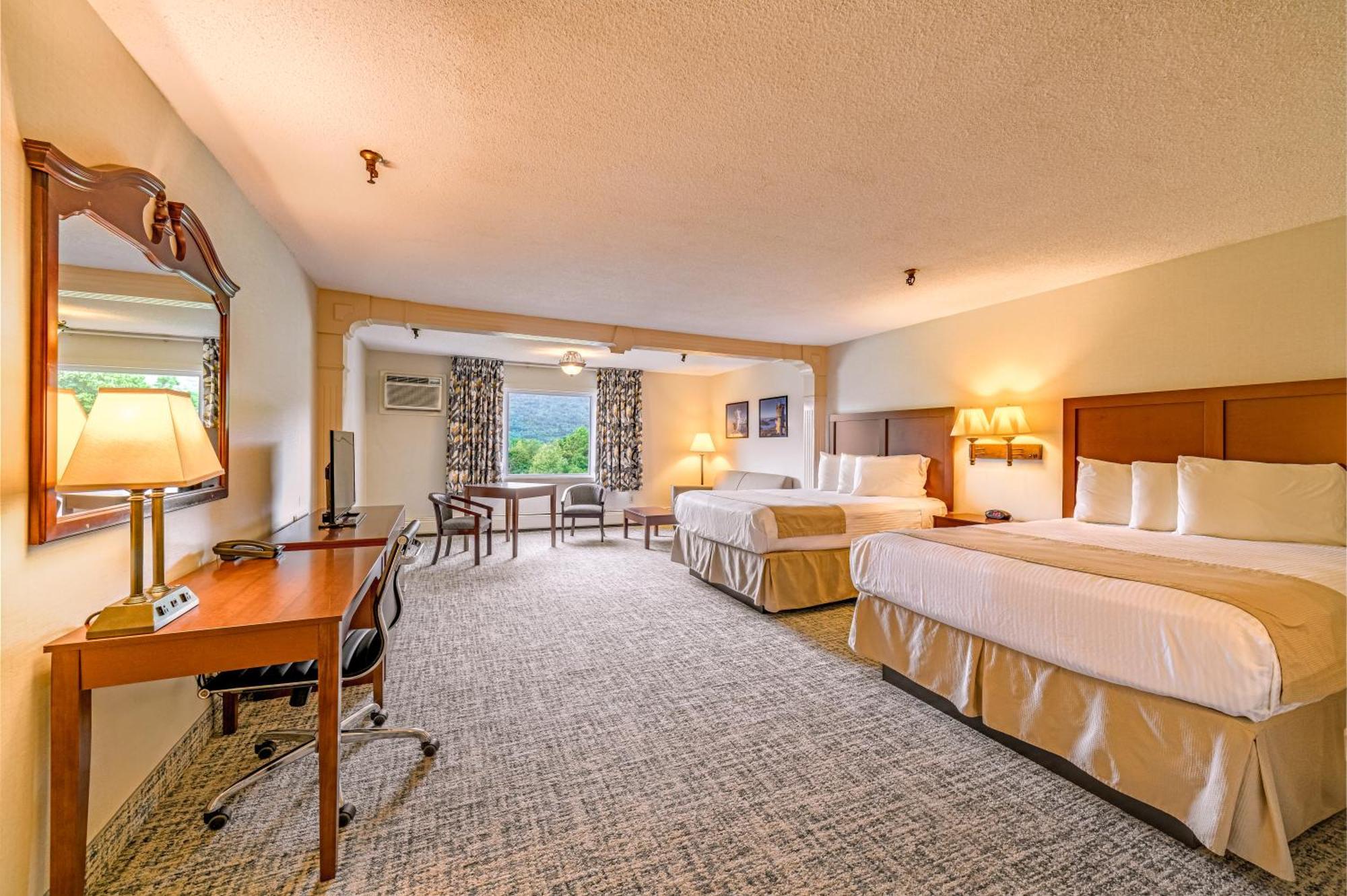 Town & Country Inn & Resort Горем Экстерьер фото
