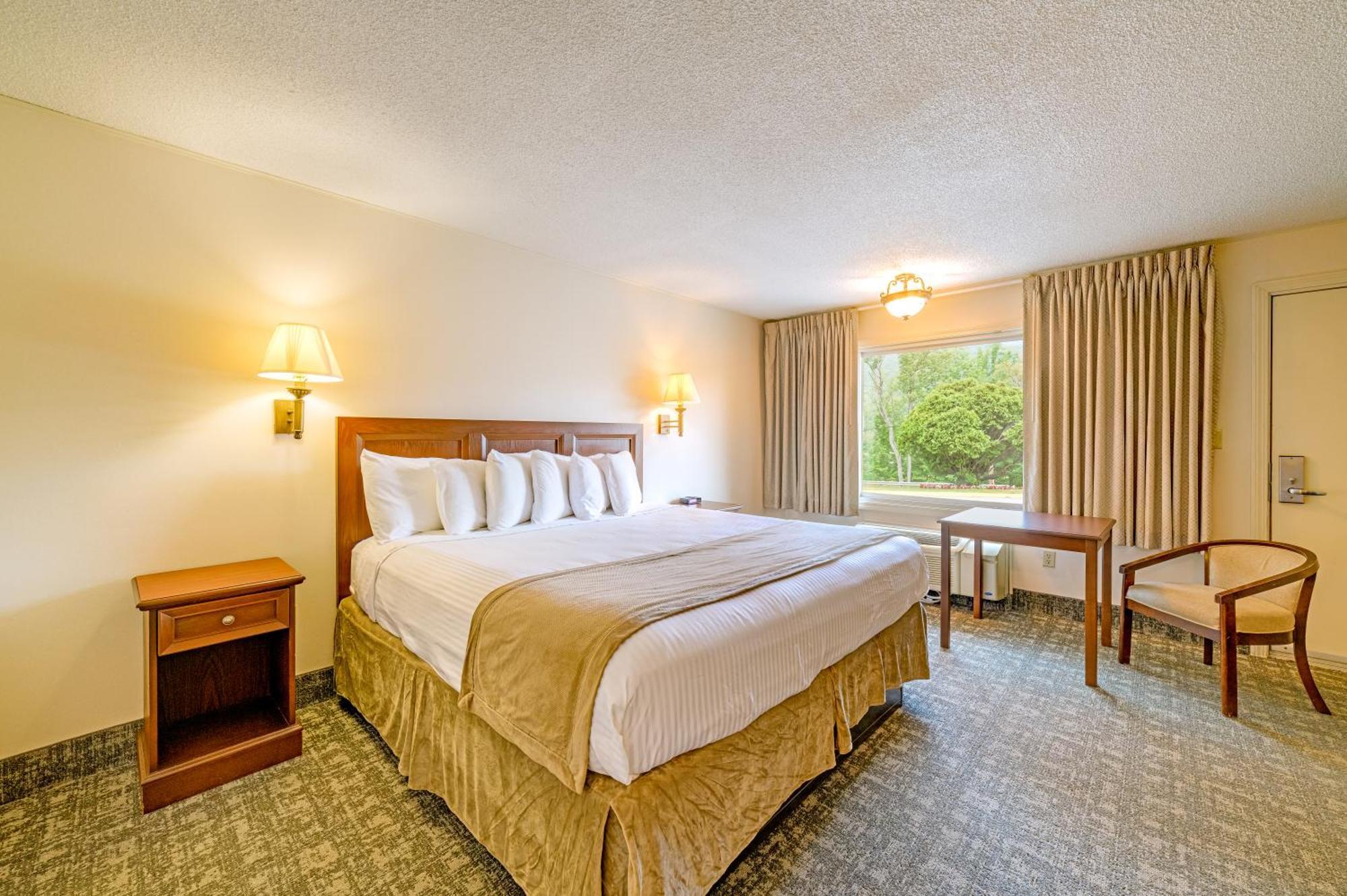 Town & Country Inn & Resort Горем Экстерьер фото