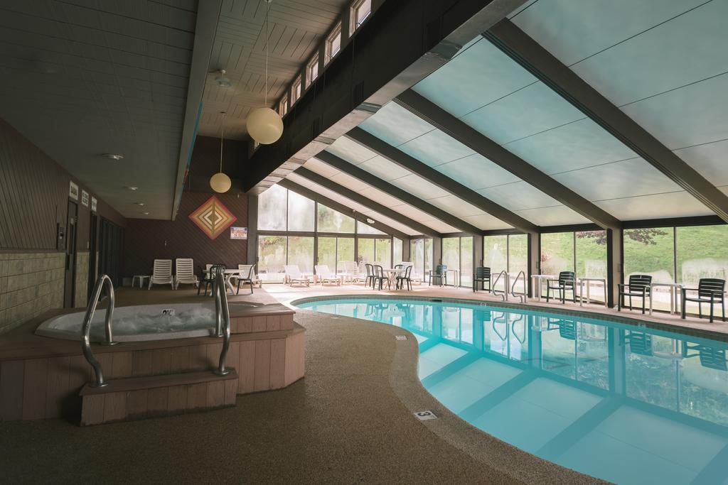 Town & Country Inn & Resort Горем Экстерьер фото