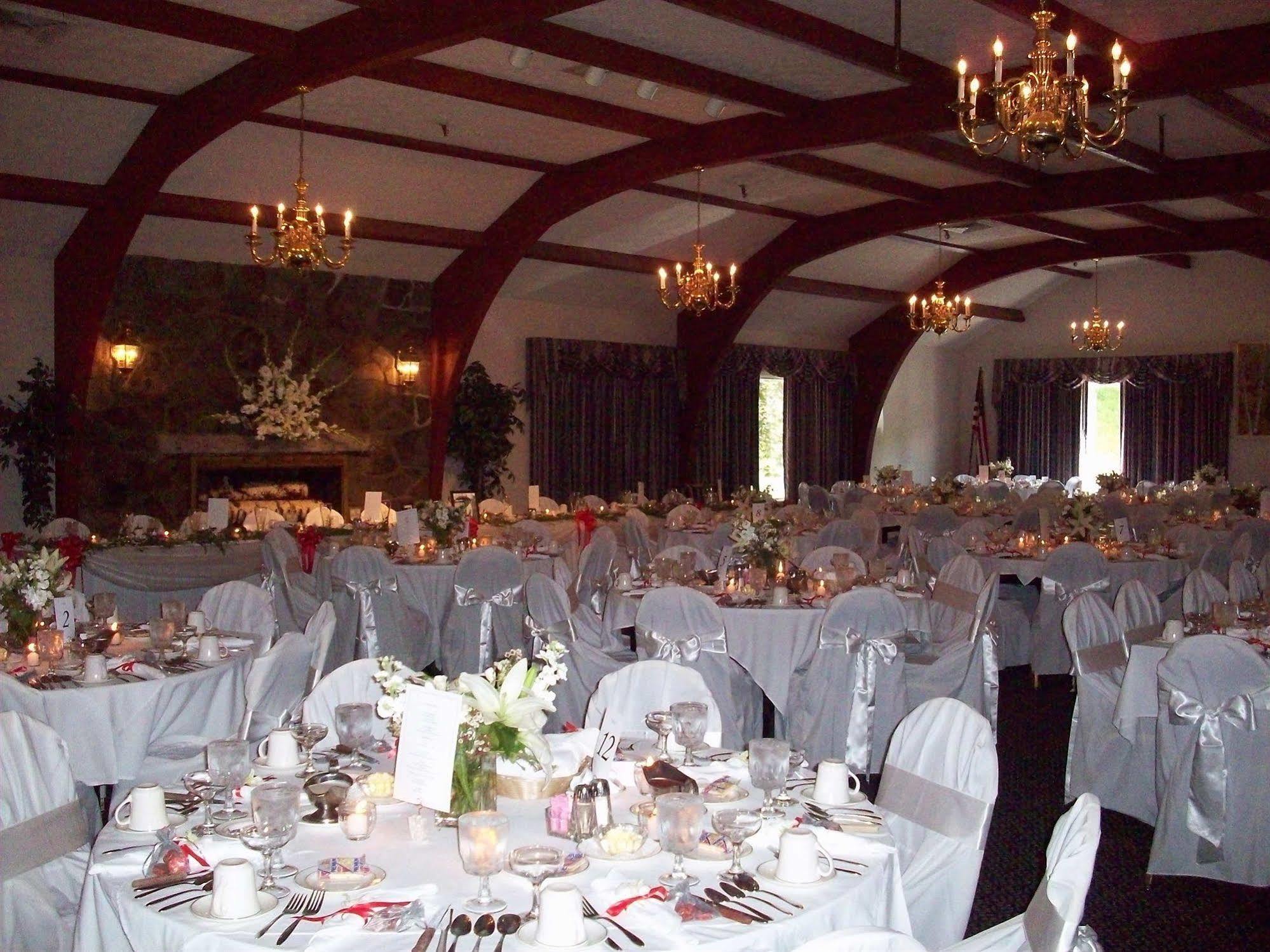 Town & Country Inn & Resort Горем Экстерьер фото